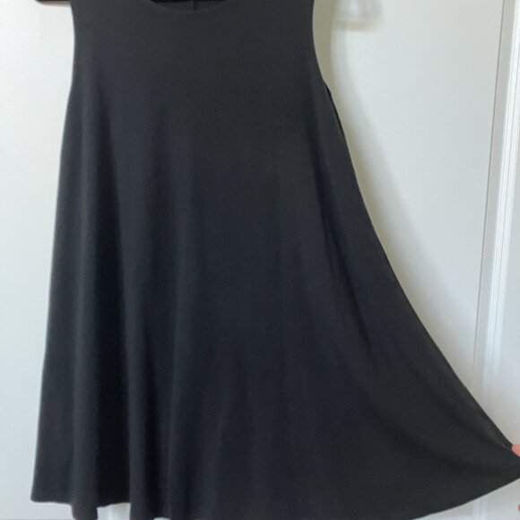 Brandy Melville Black Swing Mini Dress Womens Neutral Classic Basics - Picture 2 of 7